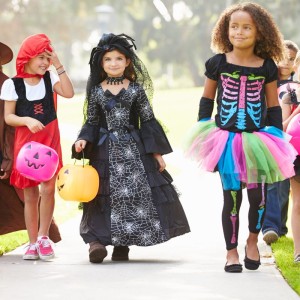 Post Photo for Aase Haugen residents invite kids to trick or treat